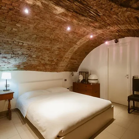 Dhomes - Loft In Duomo Apartament